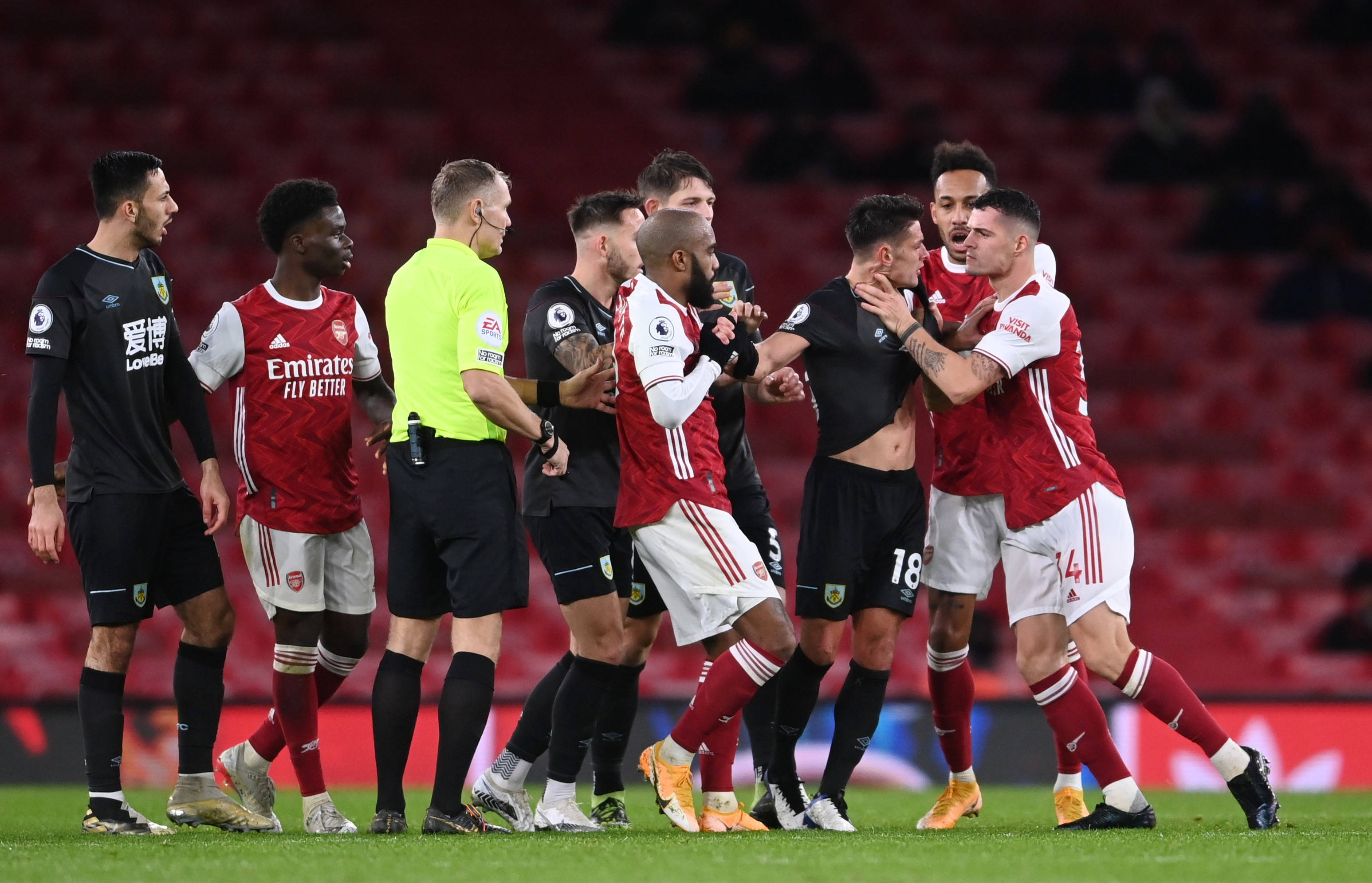 接受足球熏 接受足球熏